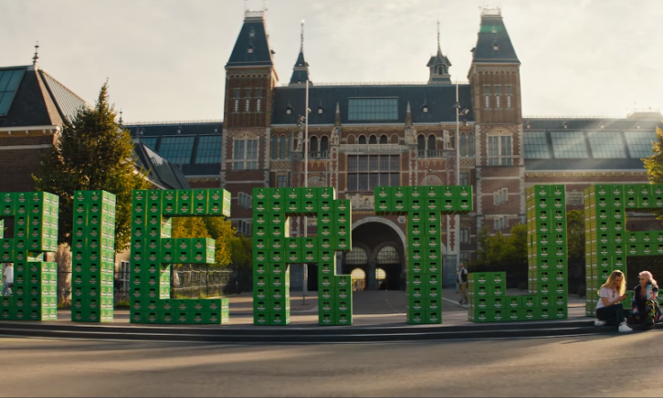 biertje gemaakt van Heineken kratten